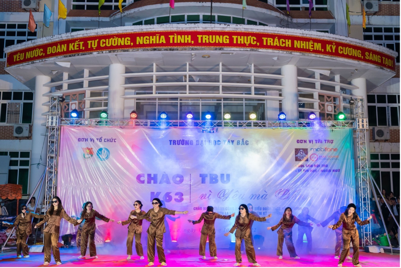 Đoàn Thanh niên - Hội Sinh viên tổ chức Chương trình Chào Tân Sinh viên K63