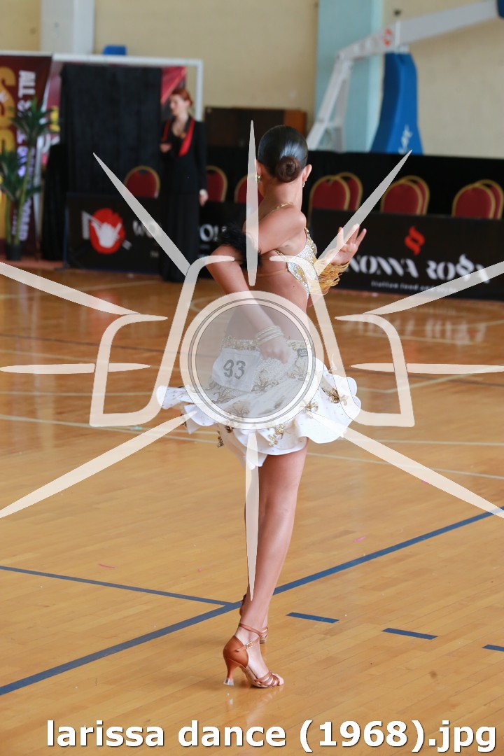 larissa dance (1968).jpg
