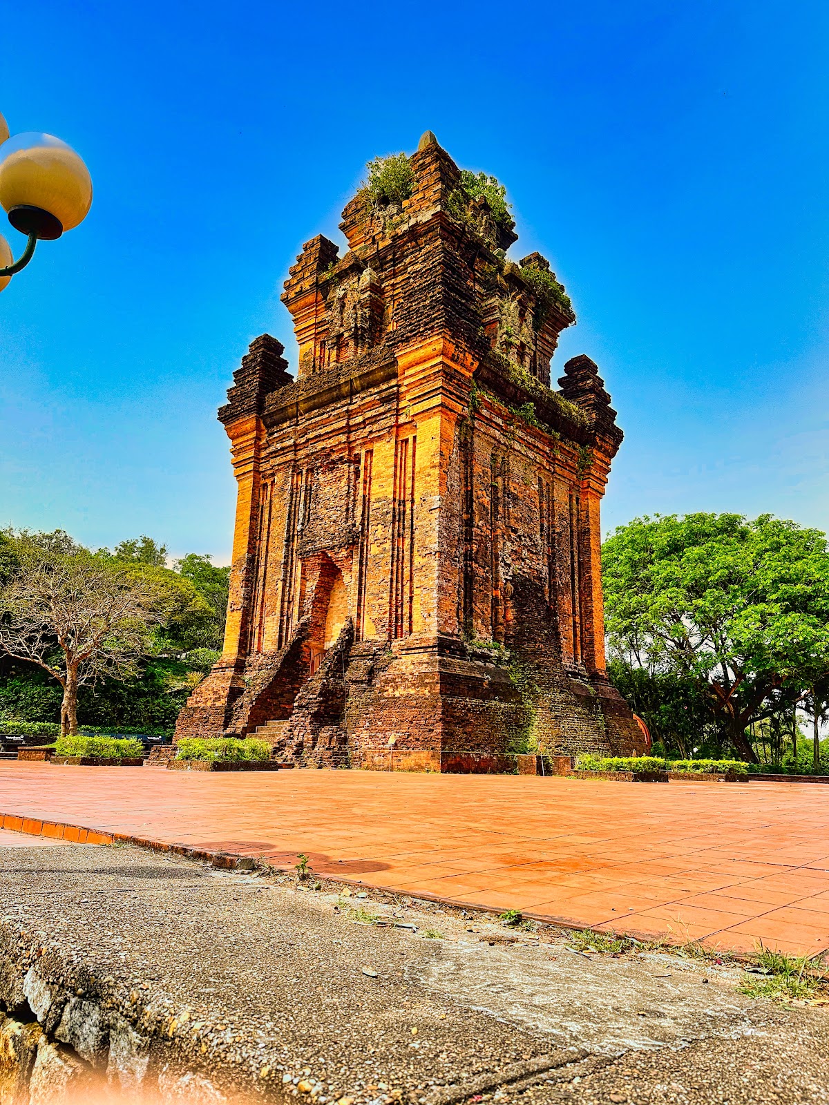 When a Temple Crumbles: What Does the Myth of Daksha's Sacrifice Teach?