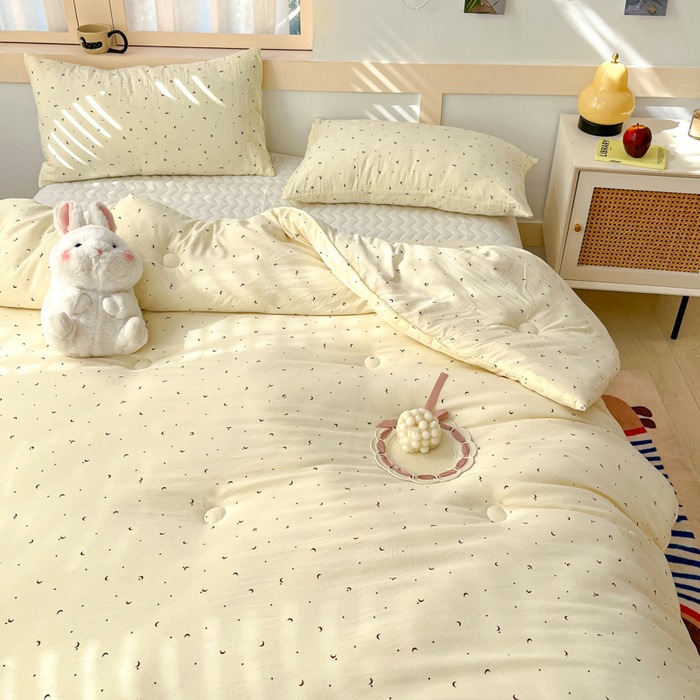 Cotton winter blanket filled with soy fiber