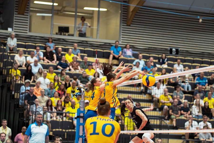 Sweden Hungary 374