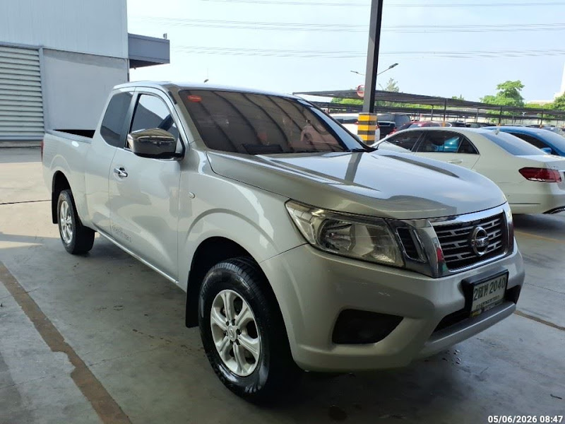 NISSAN NAVARA