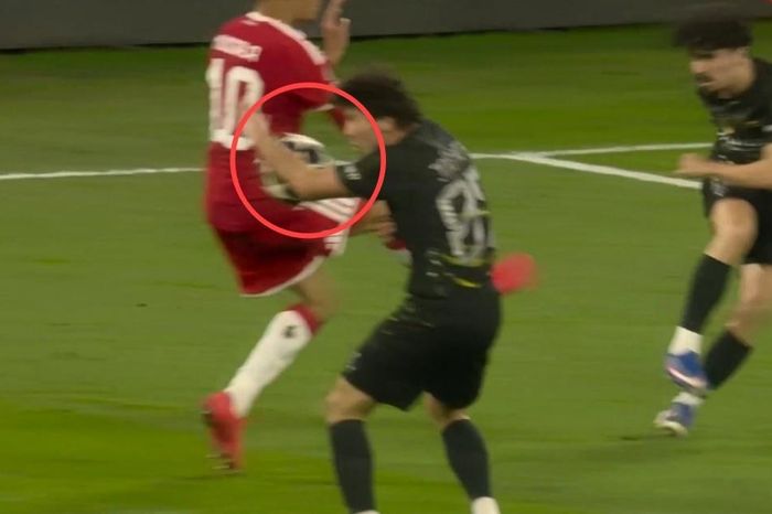Điều luật khiến Bayern bị từ chối phạt đền - Tạp chí Tri thức