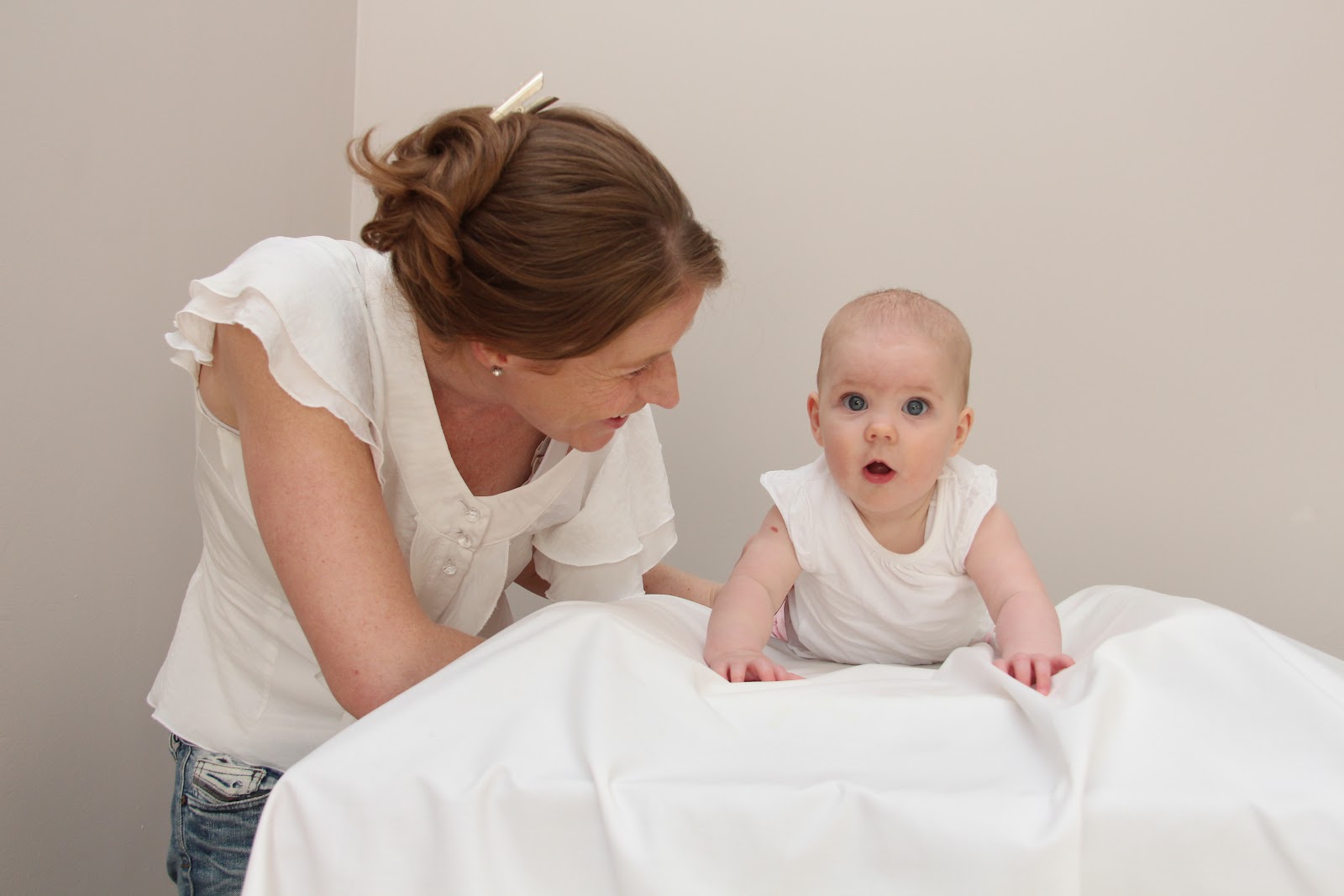 Baby playing — make the most of the 3–6 month stage