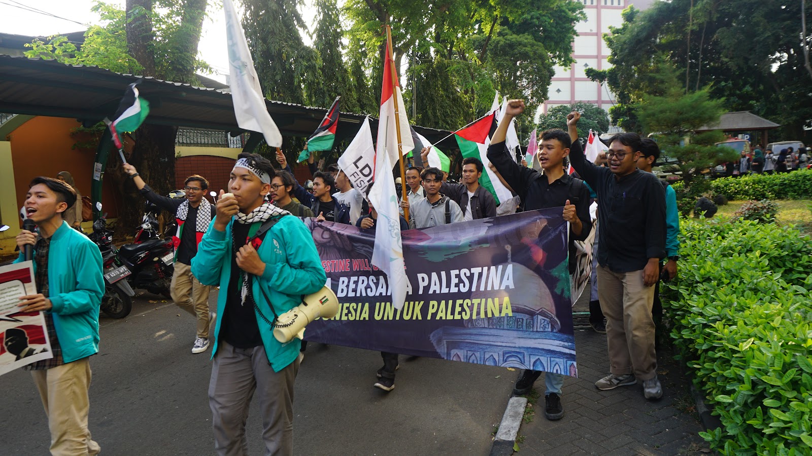 AKSI BELA PALESTINA, LDK SYAHID UIN JAKARTA