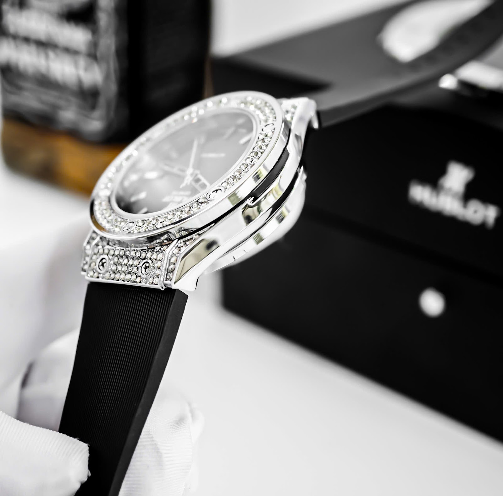 Hublot Classic Fusion Automatic Diamond Bezel B288