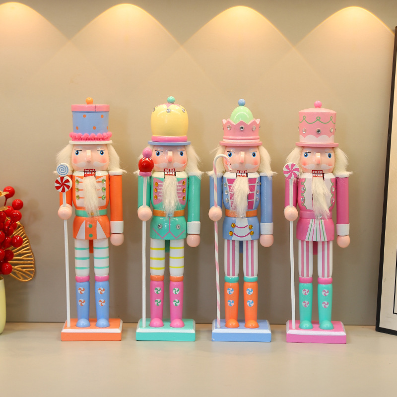 Nussknacker-Figur im modernen Pastell-Design