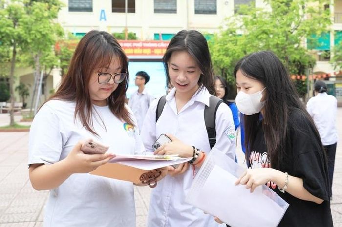 Hà Nội chủ động cho Kỳ thi tốt nghiệp THPT 2026 - Đài Phát thanh và truyền hình Hà Nội