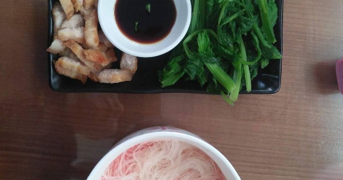 Eat clean: Bún khô, cải ngọt, ba chỉ áp chảo