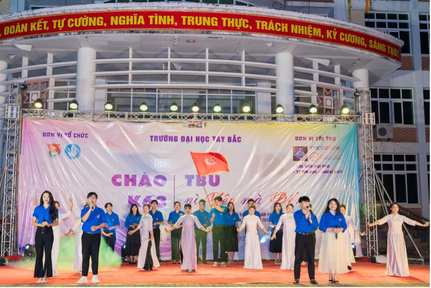 Đoàn Thanh niên - Hội Sinh viên tổ chức Chương trình Chào Tân Sinh viên K63