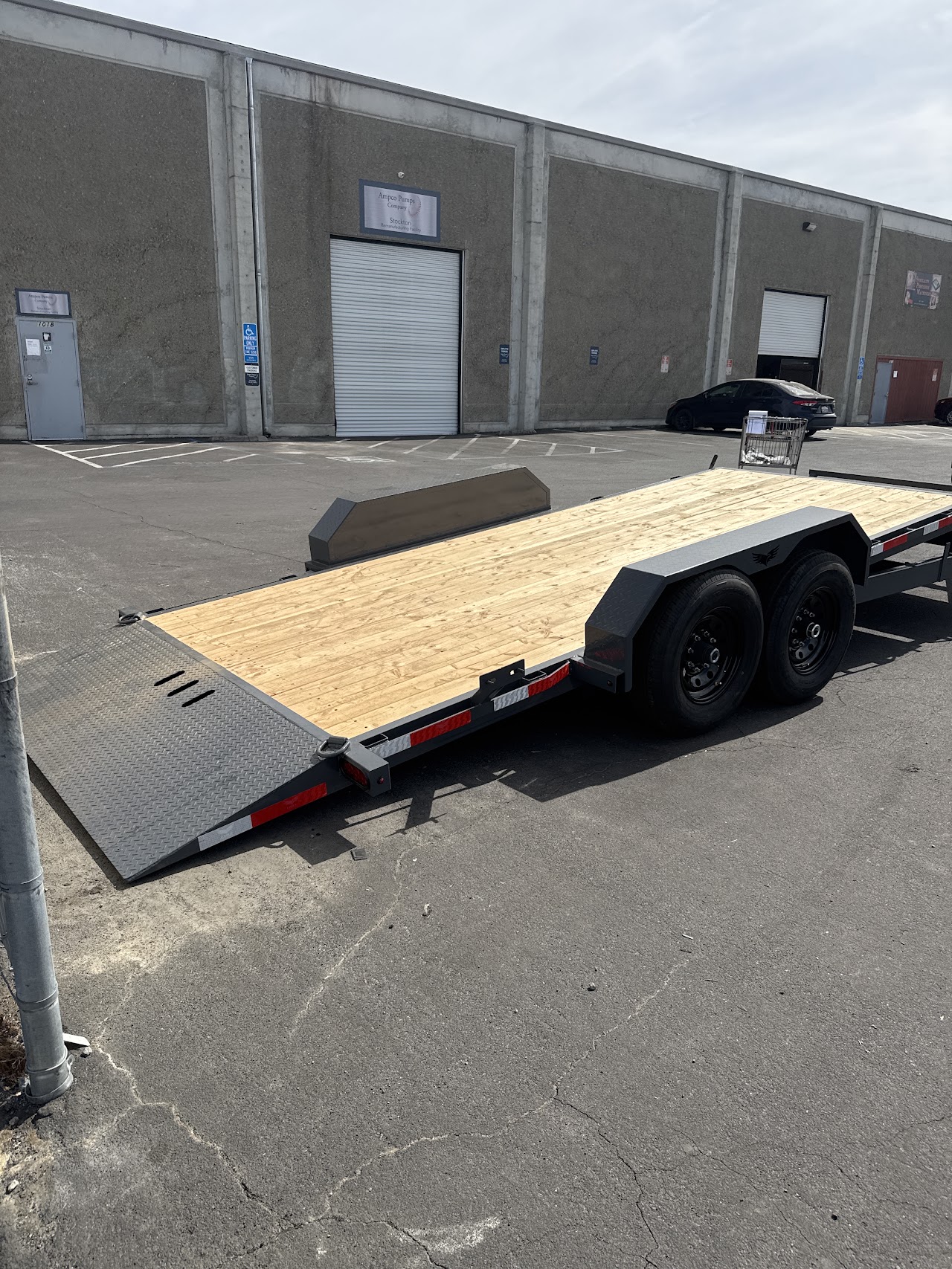 14k Split Tilt Bed with Stationary Deck