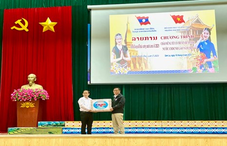 Trường Đại học Tây Bắc tổ chức đón tết Bun Pi May cho Lưu học sinh nước Cộng hòa Dân chủ Nhân dân Lào