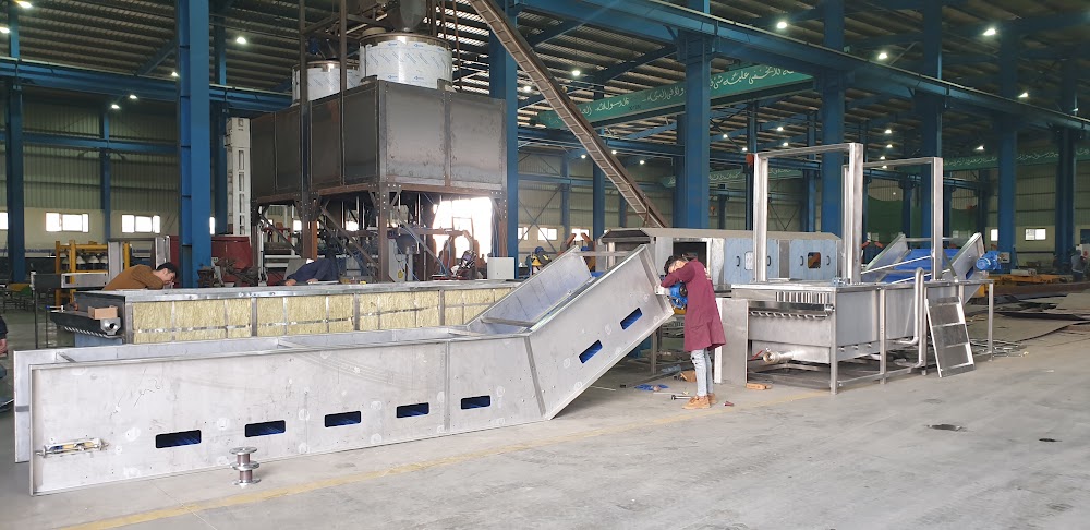 On-site installation and commissioning of a production line