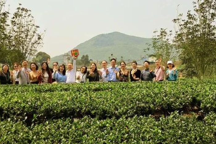 Chung tay 'xanh hóa' du lịch Hà Nội: Vai trò của từng mắt xích - Báo Hà Nội Mới