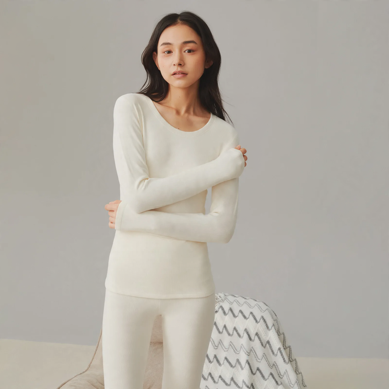 Thermal underwear set for women, moisture-regulating