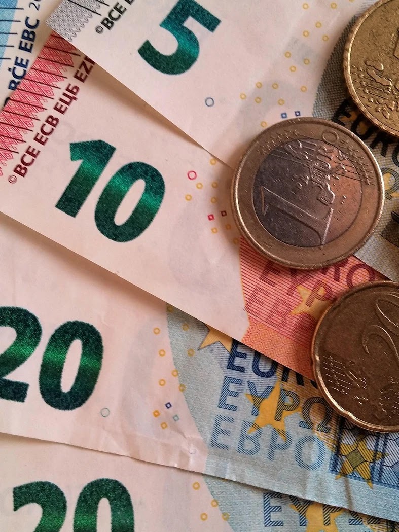 MZ세대 월급 관리법: 자동 저축과 소비 통제 방법