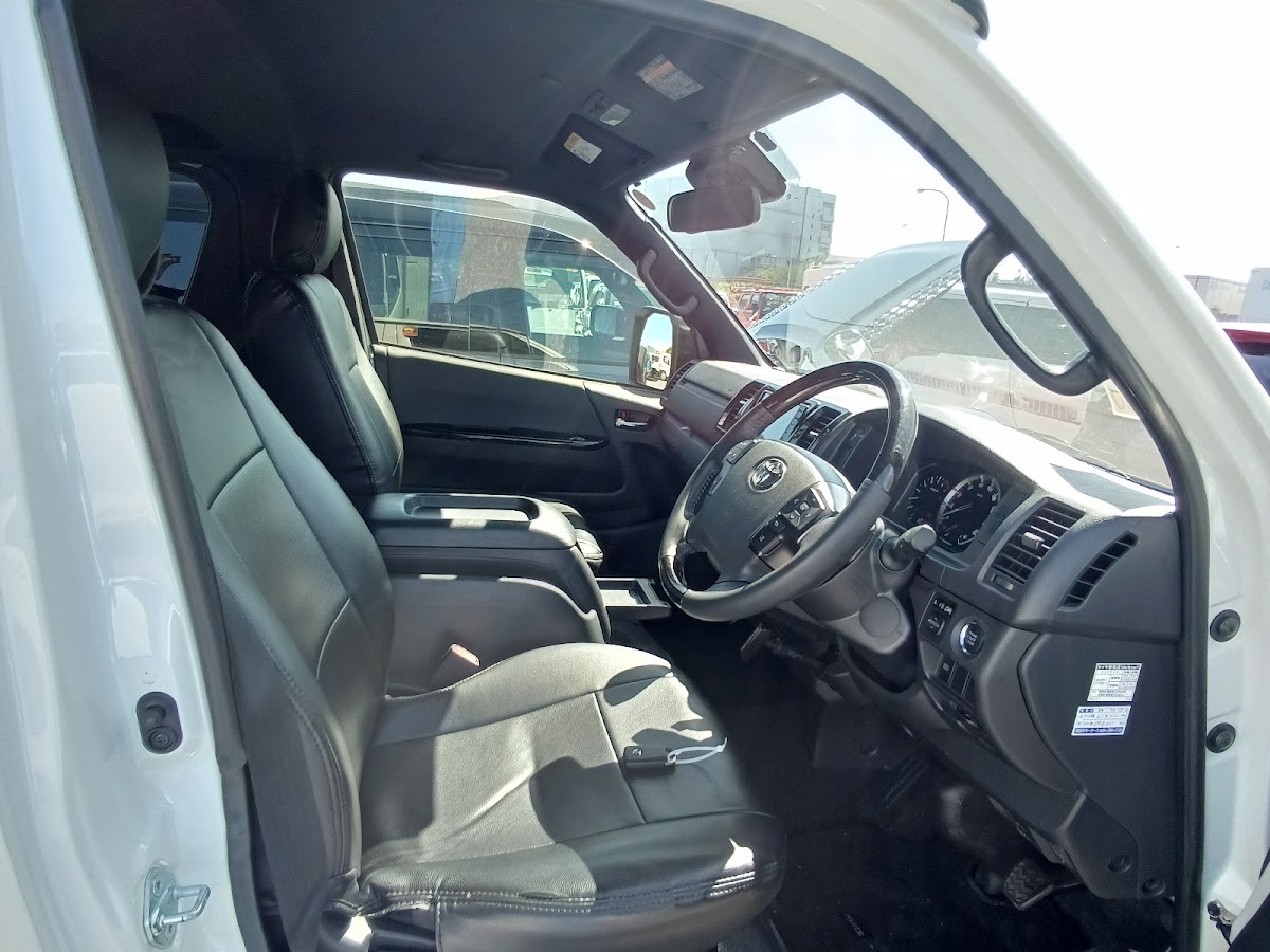 Toyota Hiace