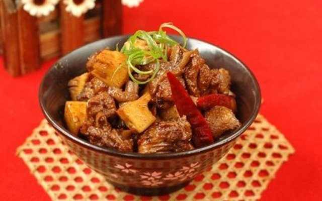 Thịt Vịt Kho Măng