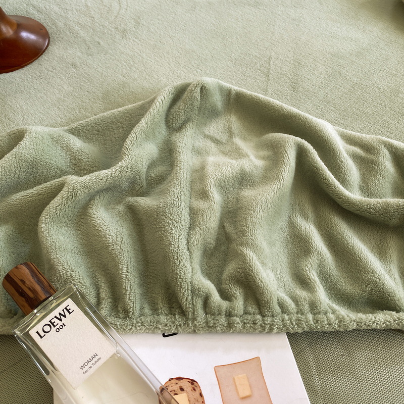Fitted sheet made of microfiber fleece, Nordic style