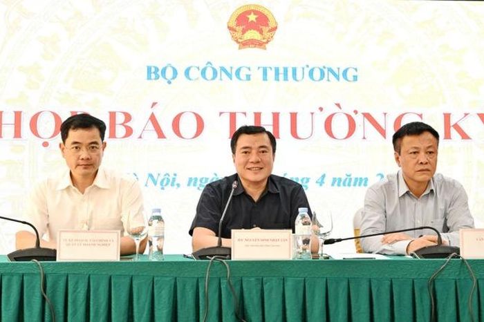 Việt Nam chủ động ứng phó điều tra thương mại từ Hoa Kỳ - Đài Phát thanh và truyền hình Hà Nội