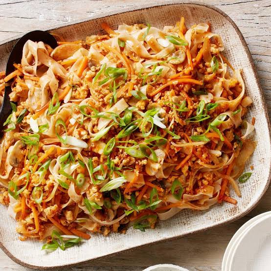 Chicken Fried Rice / Noodles