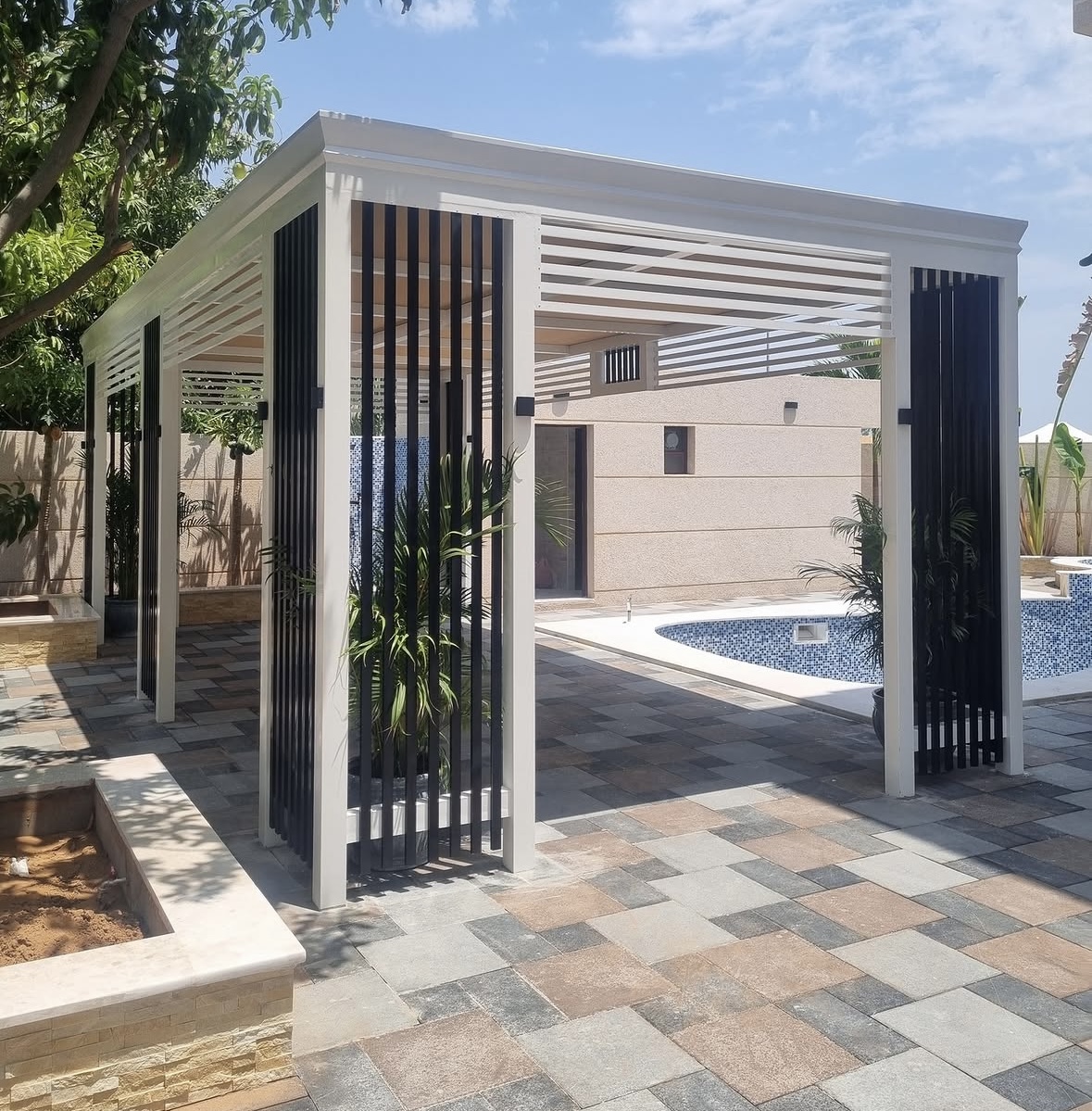 Steel pergola garden design Fujairah — Al Taher Group