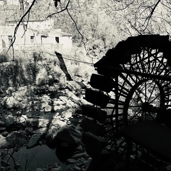 Pueblo Escondido y Salto del Tigre
