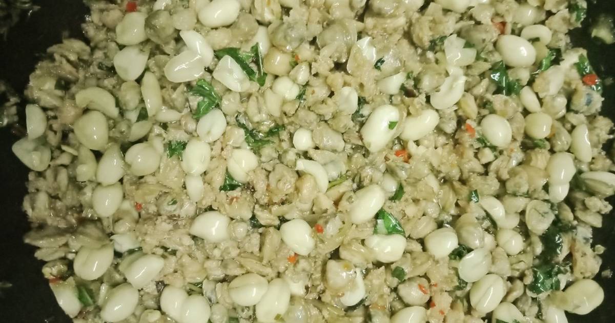 Hến xào thịt xay bơ cay