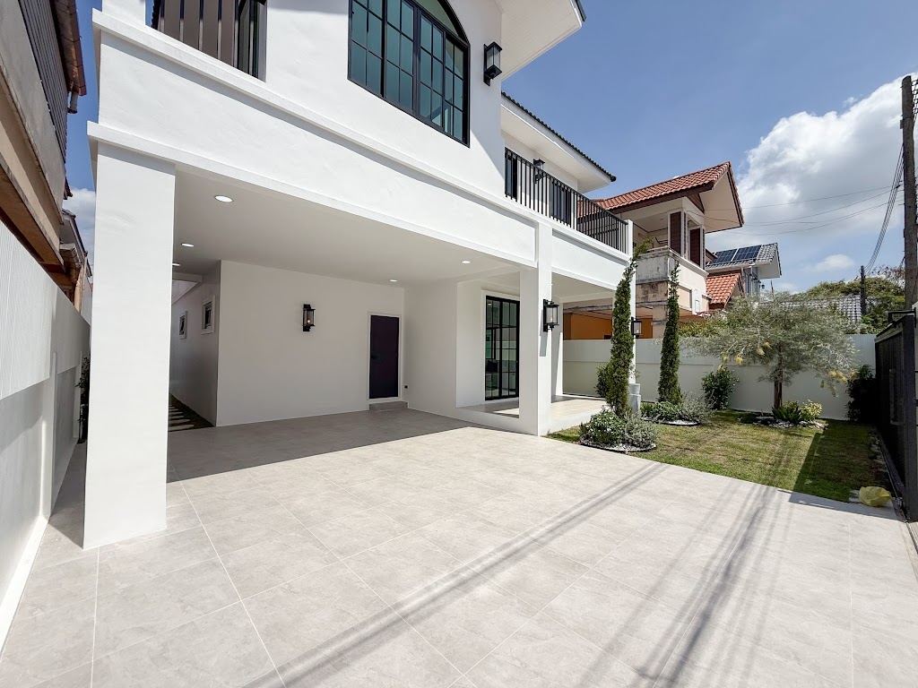 หมู่บ้านพนาสนธ์เทพอนุสรณ์ · ใกล้วัดเทพวิชิต 3