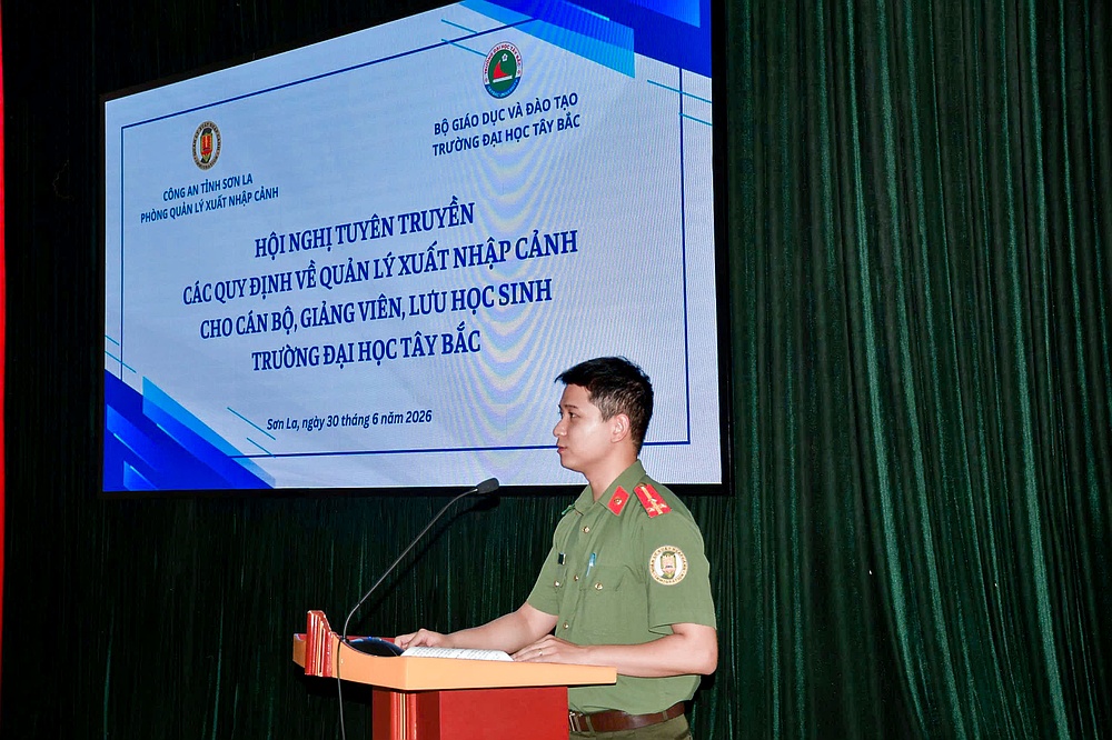 Trường Đại học Tây Bắc phối hợp tổ chức Hội nghị tuyên truyền các quy định về quản lý xuất nhập cảnh