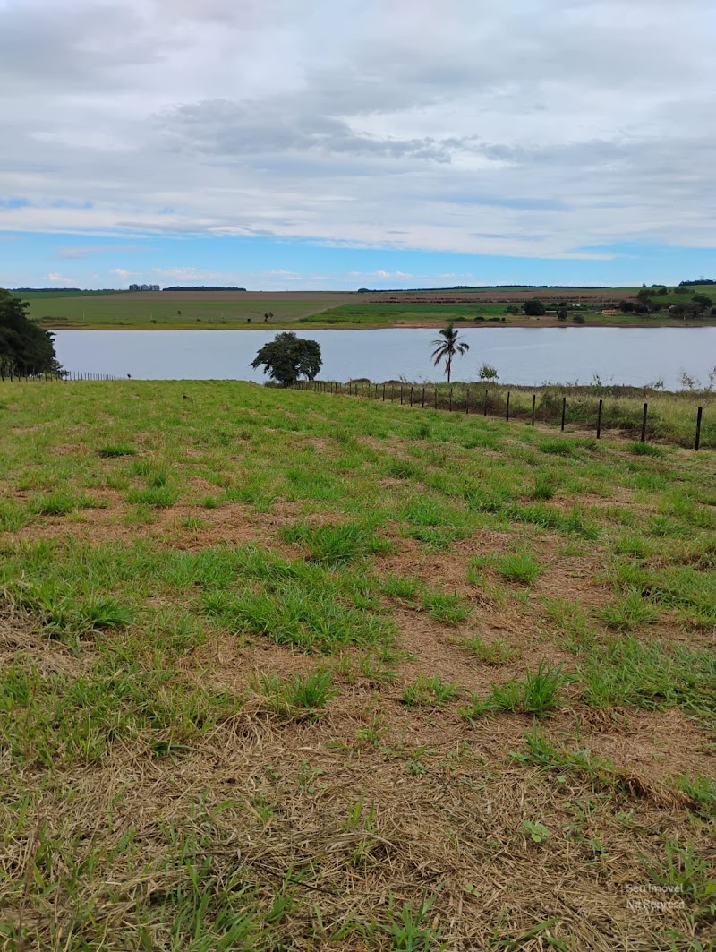 Terreno pé na água à venda de 6.000m² no Riviera Norte em Arandu