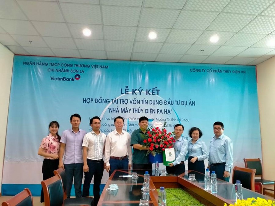 Trường Đại học Tây Bắc chúc mừng các tổ chức, doanh nghiệp nhân ngày doanh nhân Việt Nam