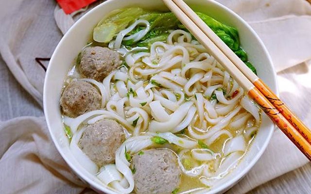 Phở Bò Viên Cho Bữa Sáng