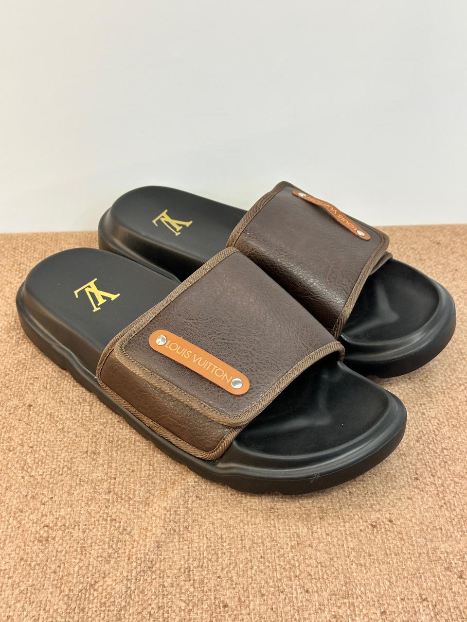Slides EL-05 LV Brown