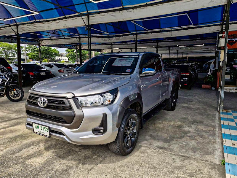 TOYOTA HILUX REVO