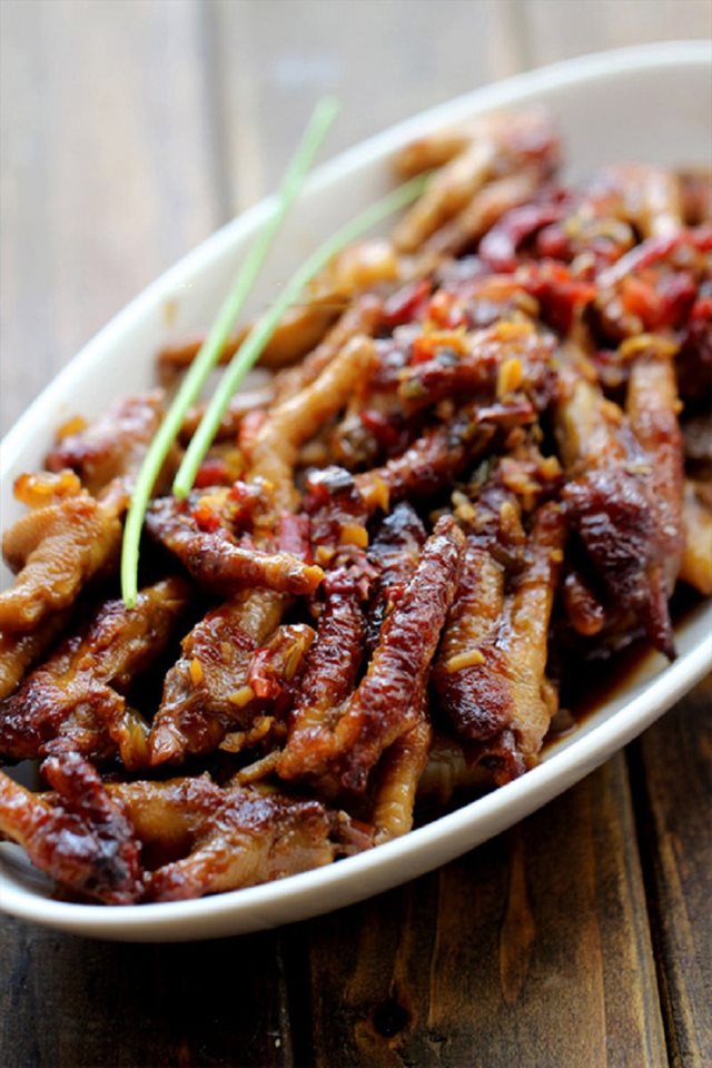 Chân Gà Sốt Cay Giòn
