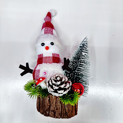 Christmas Decoration: Wreaths, Trees, and Garlands
