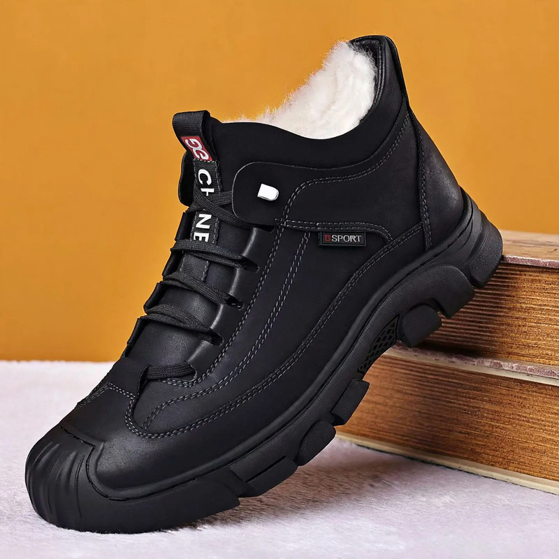 Insulated men's winter boots, non-slip
