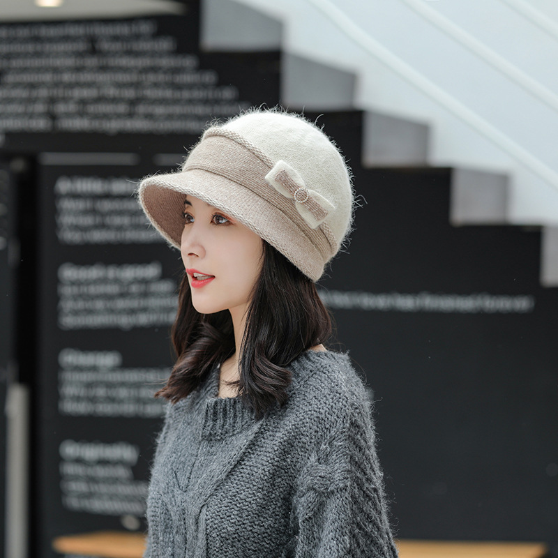 Winter knitted hat with scarf, lined