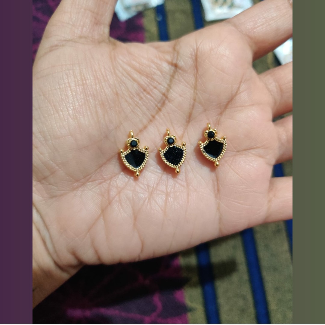 R55-Black Meena For Invisible  (Pack Of 3)