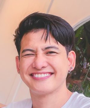 ธนณัฐ สุขเจริญ