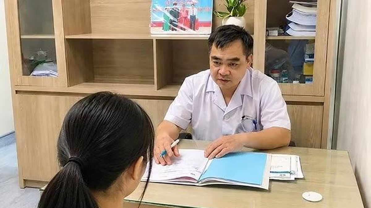 Căng thẳng mùa thi: Cha mẹ cần đồng hành thay vì tạo thêm áp lực - Báo Tri thức &amp; Cuộc sống