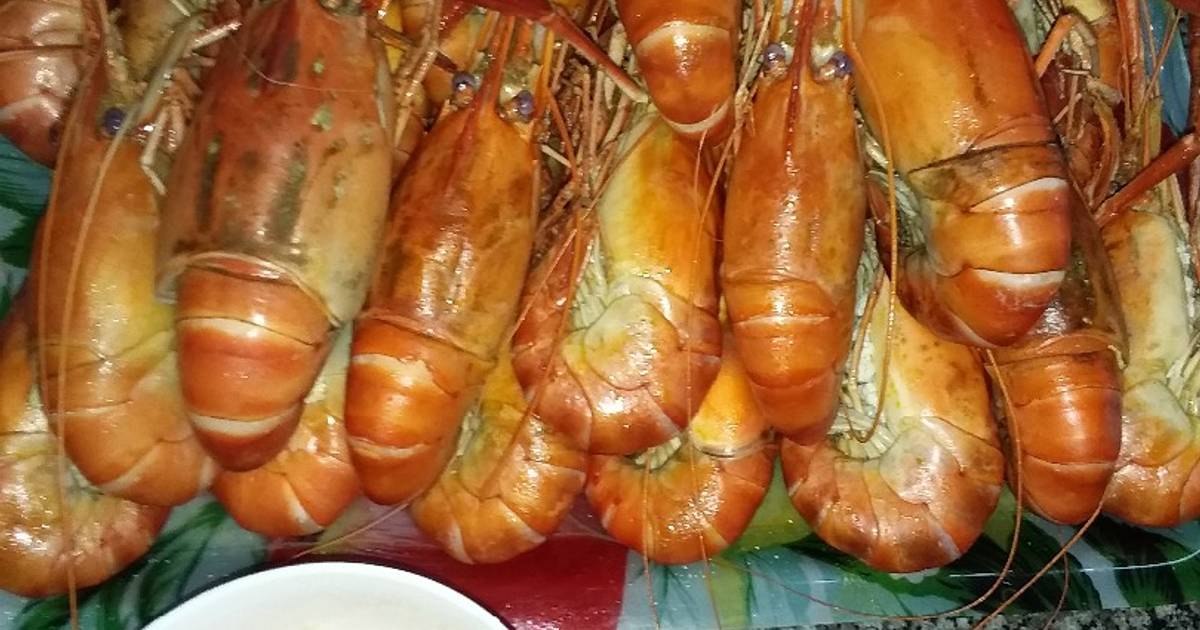 Tôm luộc nước dừa