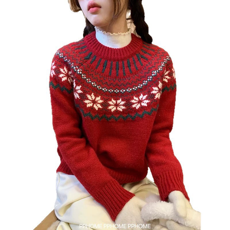 Lined knit sweater in Christmas red