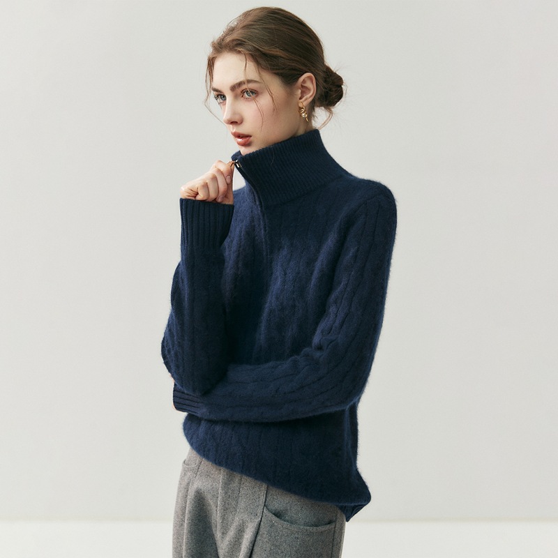 Women's knitted sweater with zipper and cable pattern