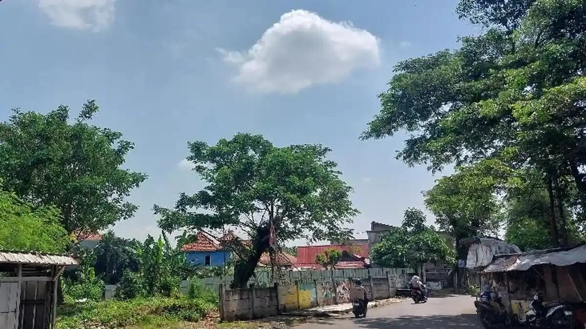 Kondisi langit berawan di wilayah Kota Bogor yang diprediksi berlangsung sepanjang hari Jumat.