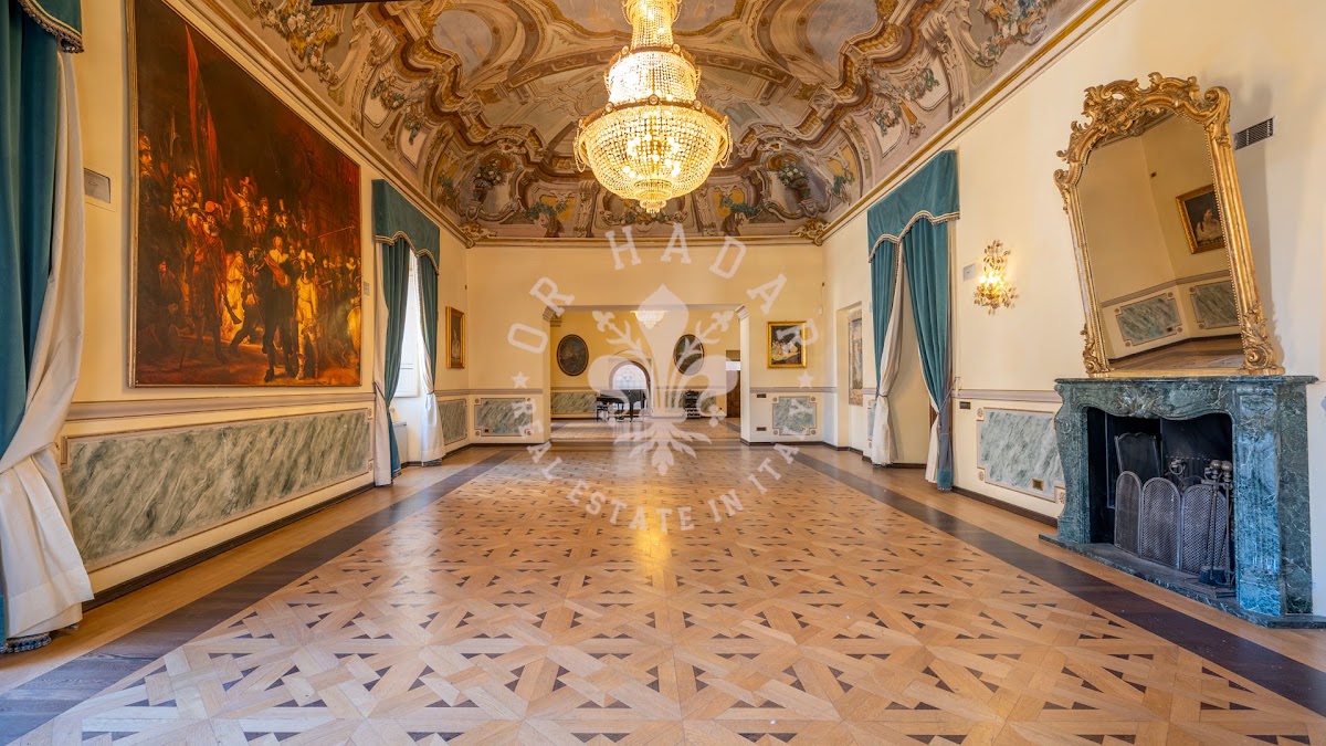 פלאצו דום רומנה (Palazzo Domus Romana) — 19