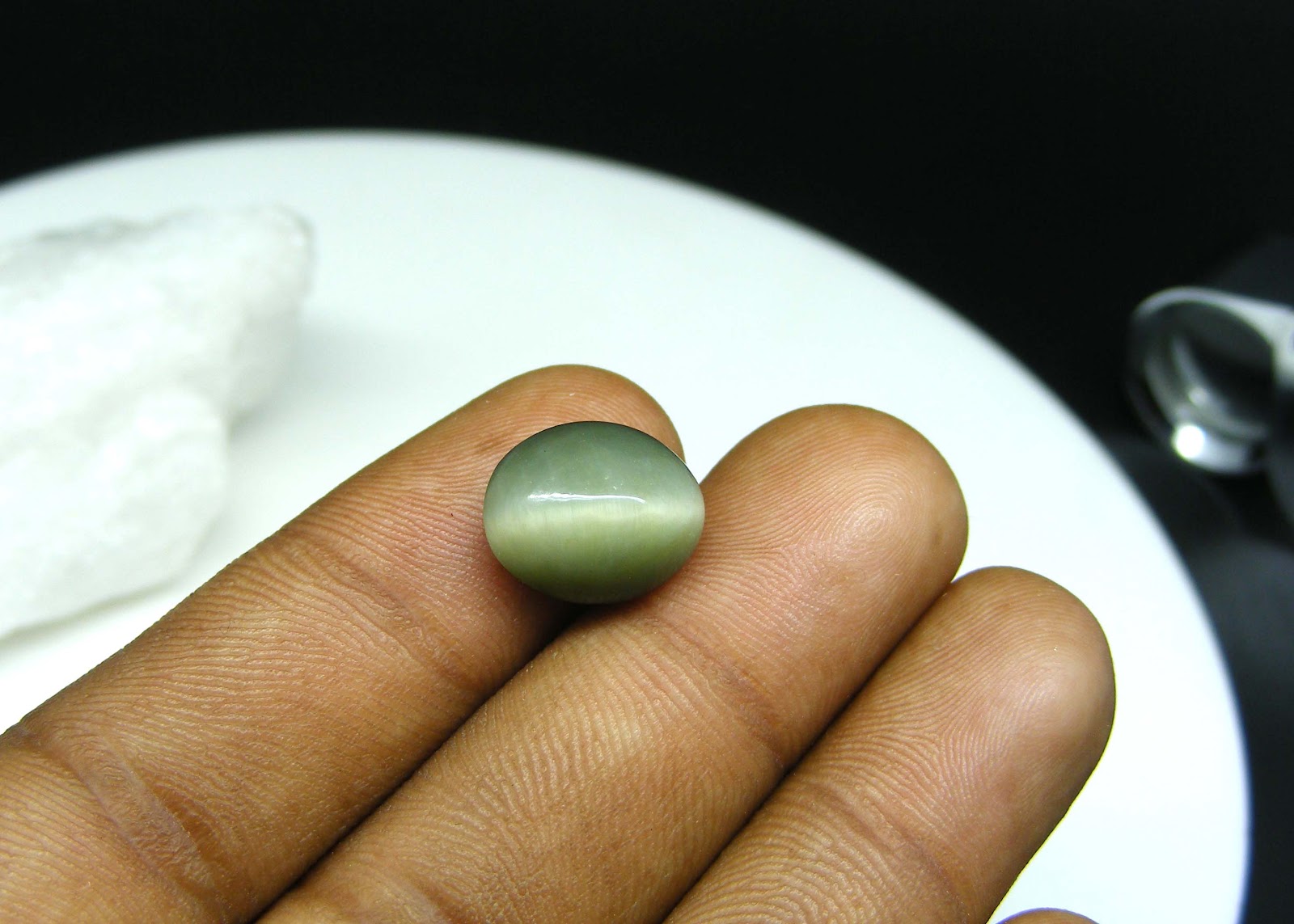 Natural Quartz Cat’s Eye