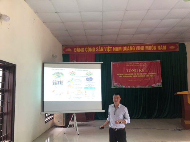 Hội nghị tổng kết Mô hình canh tác cà phê cho hộ nghèo, cận nghèo, mới thoát nghèo tại xã Chiềng La, tỉnh Sơn La của Trung tâm Nghiên cứu khoa học và Chuyển giao công nghệ - Trường Đại học Tây Bắc