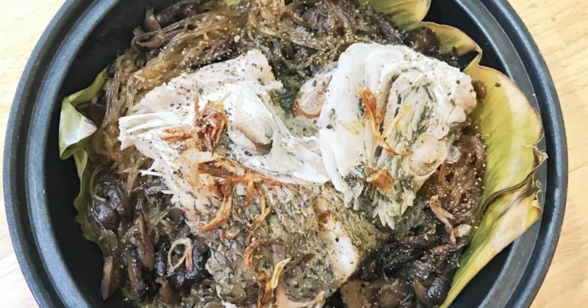 Cá hấp nấm hương và miến